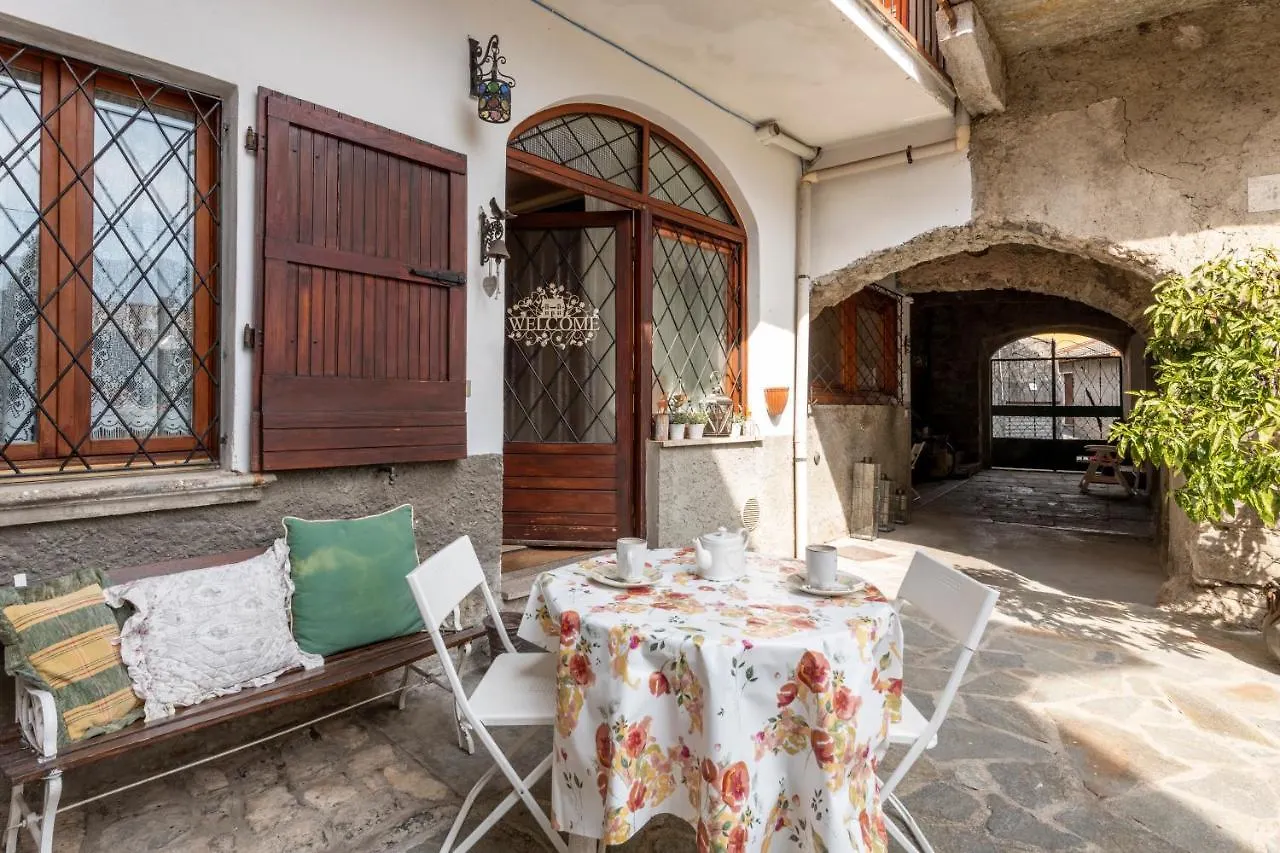 Apartment Charm Amidst Lakes & Mountains - Renovated In 2023 Ramponio Italy